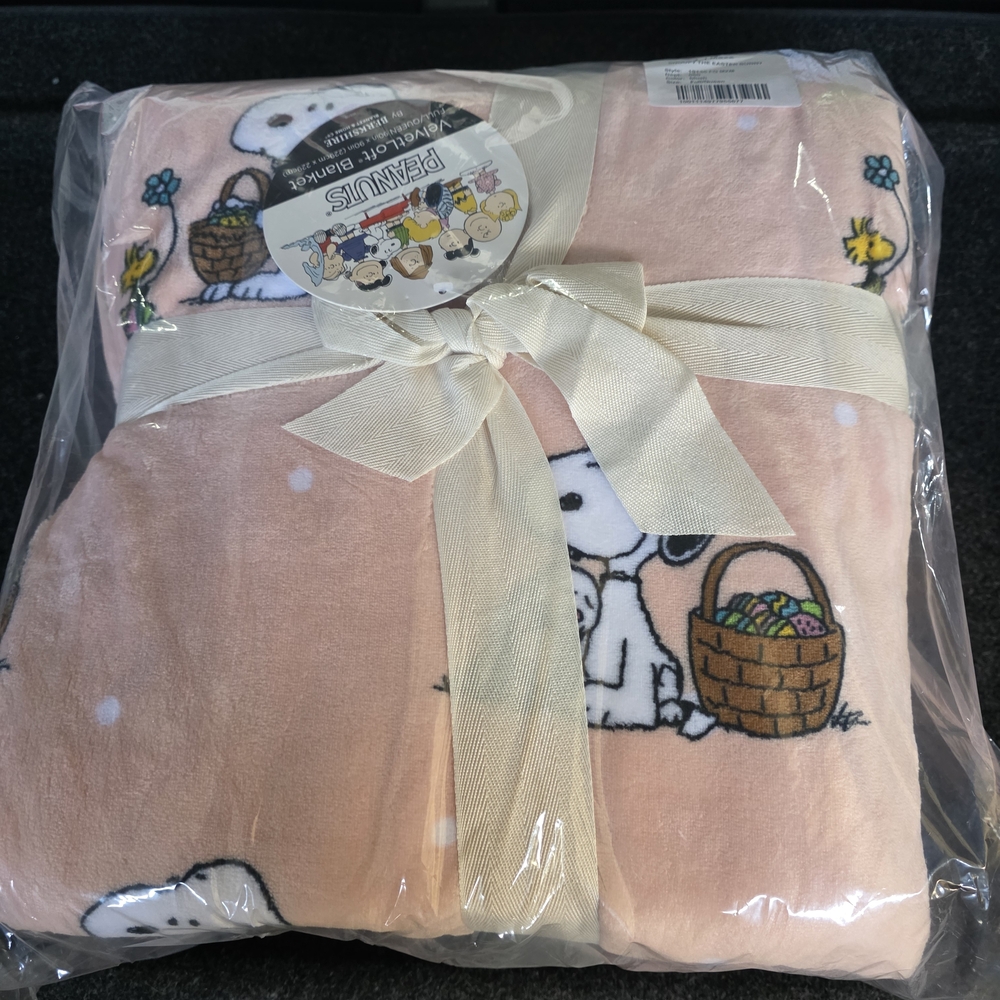 Snoopy Easter Plush Blanket-NWT